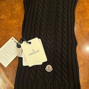 New With Tags Moncler Black Wool Cableknit Scarf
